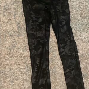SPANX Dark Camouflage Leggings